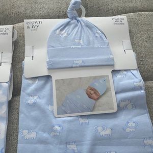 Crown and Ivy Photo Op Hat and Swaddle